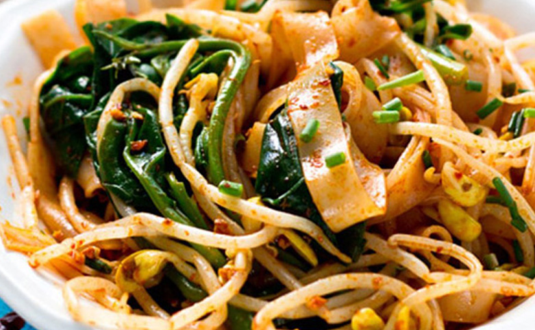 You Po Mian: 10-Minute Chinese Hot Oil Noodles [Vegan, Gluten-Free